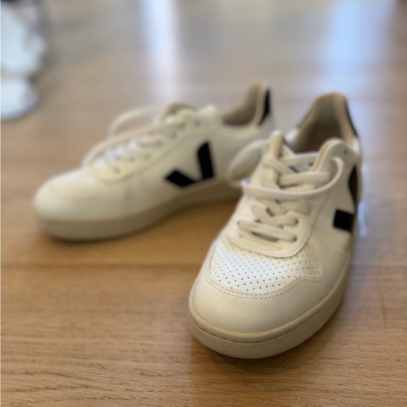 VEJA Campo Sneakers - Extra White/Black - Size 8 - Picture 4 of 8